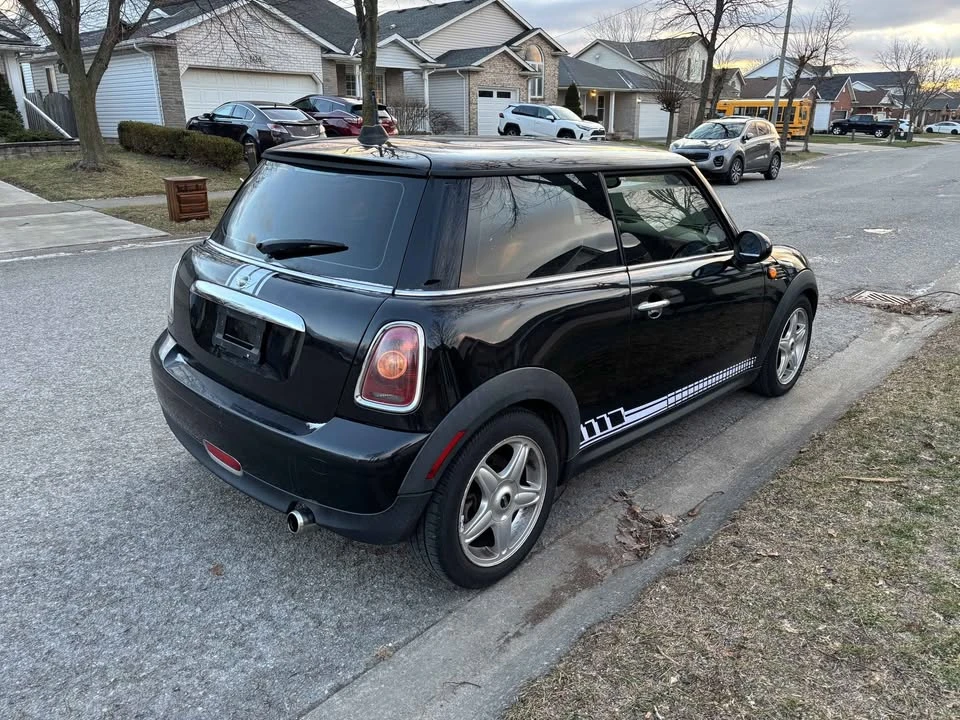 2009 Mini Mini 2nd Gen - Image 3 of 8