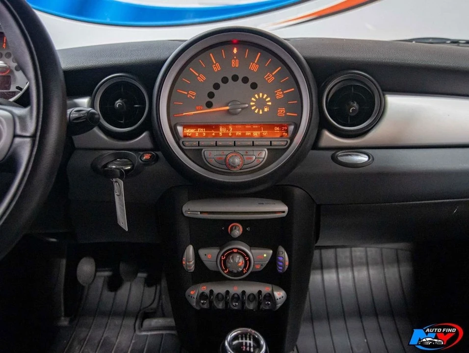 2009 Mini Mini 2nd Gen - Image 12 of 21