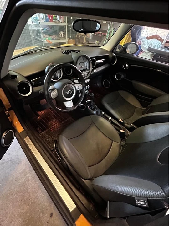 2009 Mini Mini 2nd Gen - Image 6 of 9
