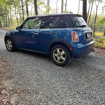 2009 MINI Cooper Cooper Hatchback 2D