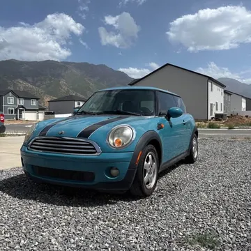 2009 MINI Cooper Hatchback 2D