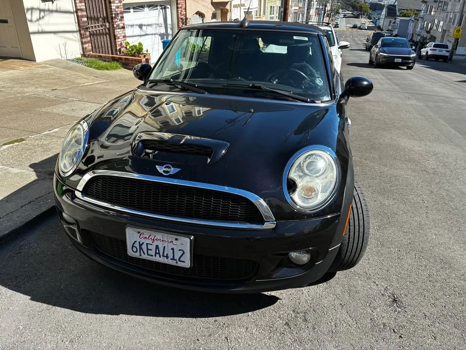 2009 Mini Mini 2nd Gen - Image 2 of 7