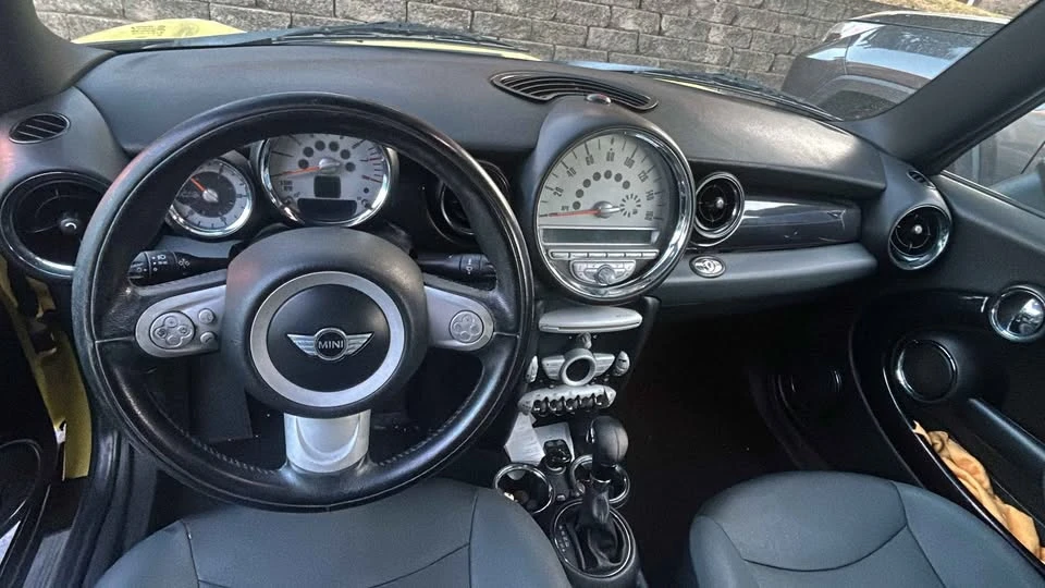 2009 Mini Mini 2nd Gen - Image 4 of 6