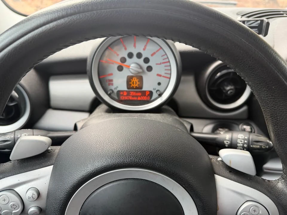 2009 Mini Mini 2nd Gen - Image 9 of 10