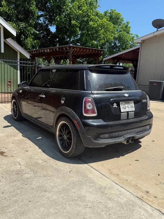 2009 Mini Mini 2nd Gen - Image 3 of 9