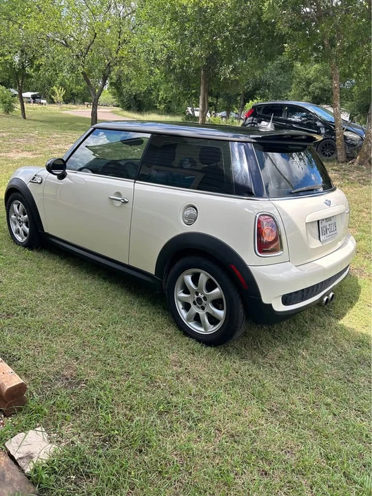 2009 Mini Mini 2nd Gen - Image 3 of 18