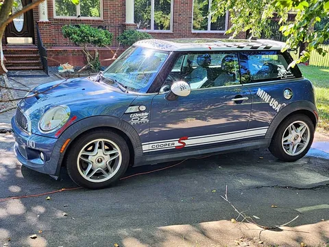 2009 MINI Cooper S Hatchback 2D
