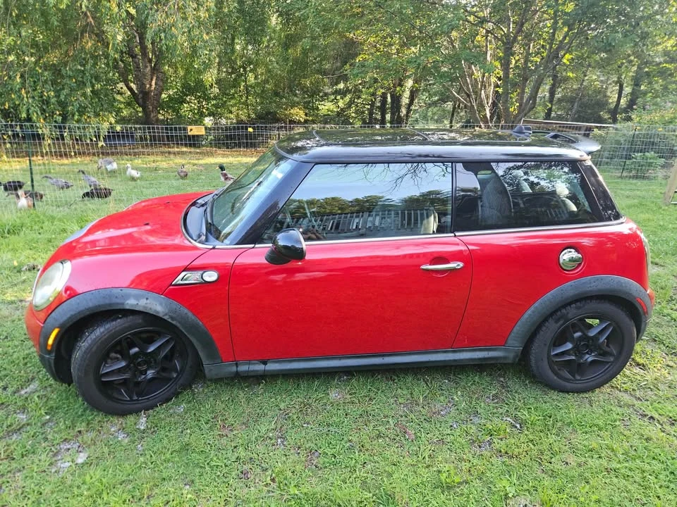 2009 Mini Mini 2nd Gen - Image 3 of 17