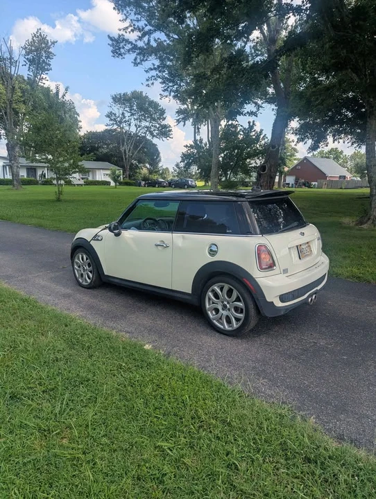 2009 Mini Mini 2nd Gen - Image 3 of 8