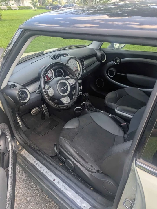 2009 Mini Mini 2nd Gen - Image 8 of 8