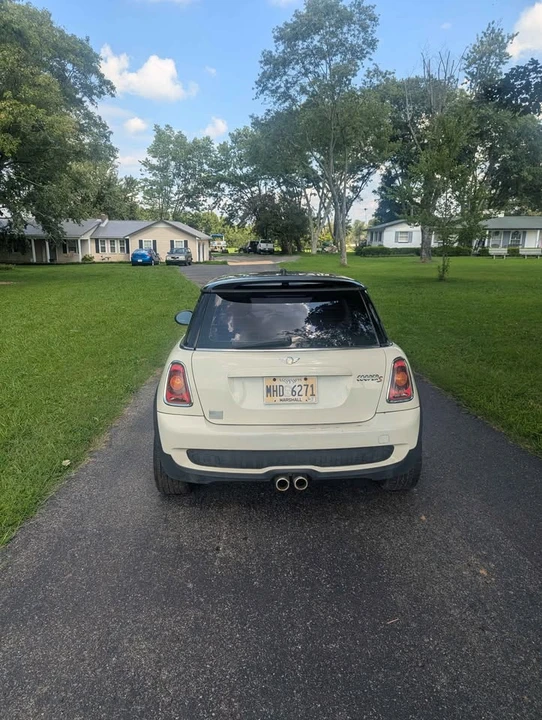 2009 Mini Mini 2nd Gen - Image 4 of 8