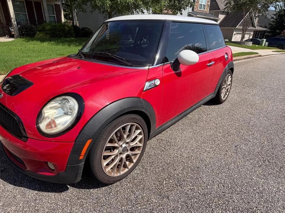 2009 Mini Mini 2nd Gen - Image 2 of 8