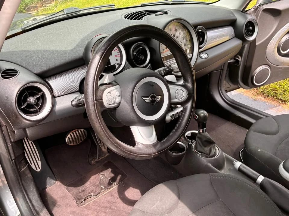 2009 Mini Mini 2nd Gen - Image 9 of 20