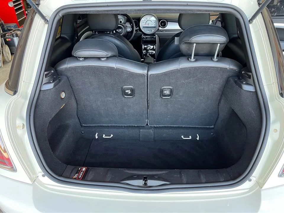 2009 Mini Mini 2nd Gen - Image 8 of 9