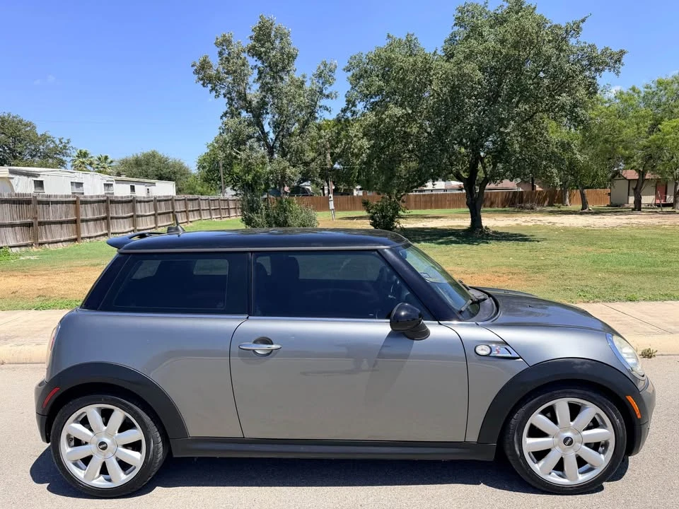 2009 Mini Mini 2nd Gen - Image 5 of 11