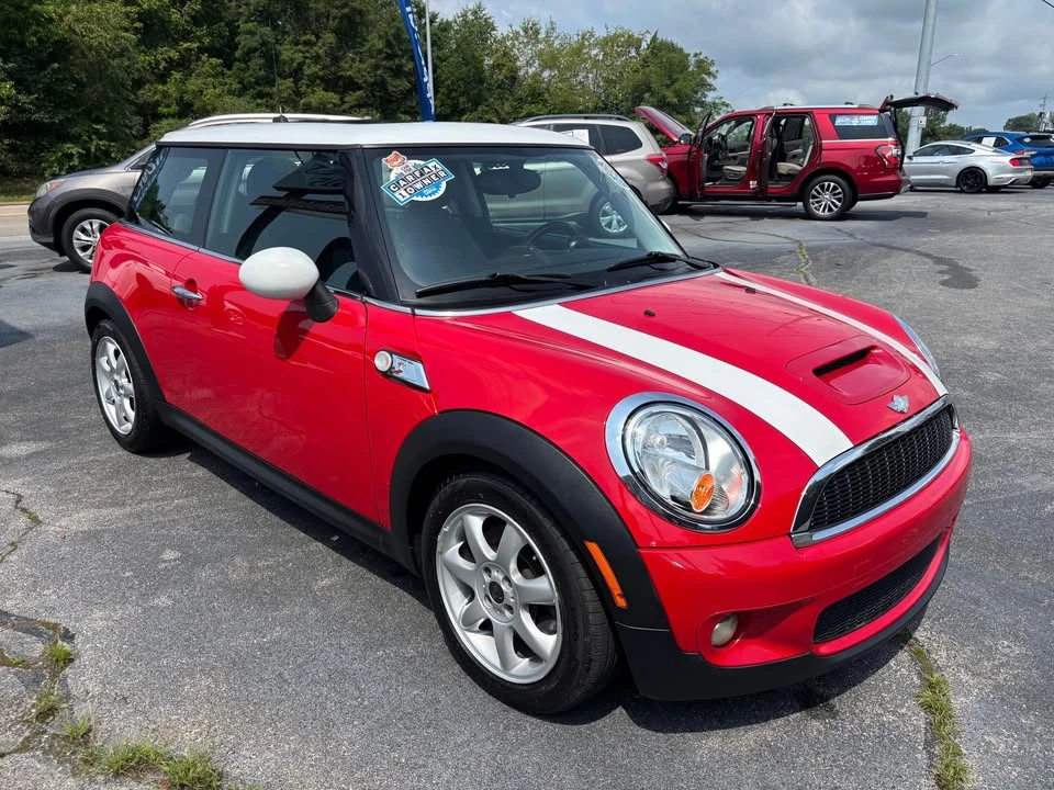2009 Mini Mini 2nd Gen - Image 3 of 18