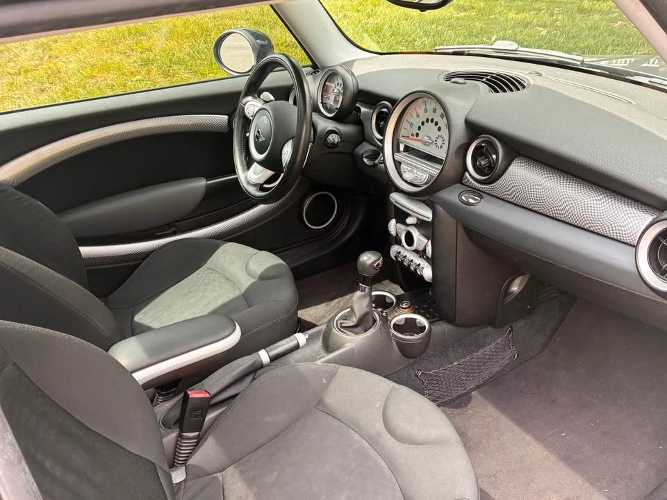 2009 Mini Mini 2nd Gen - Image 5 of 20