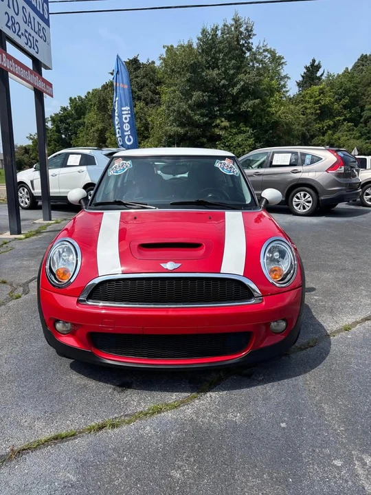 2009 Mini Mini 2nd Gen - Image 2 of 18