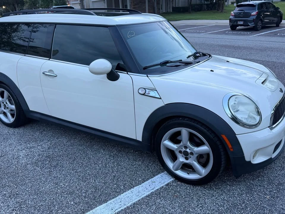 2009 Mini Mini 2nd Gen - Image 2 of 12