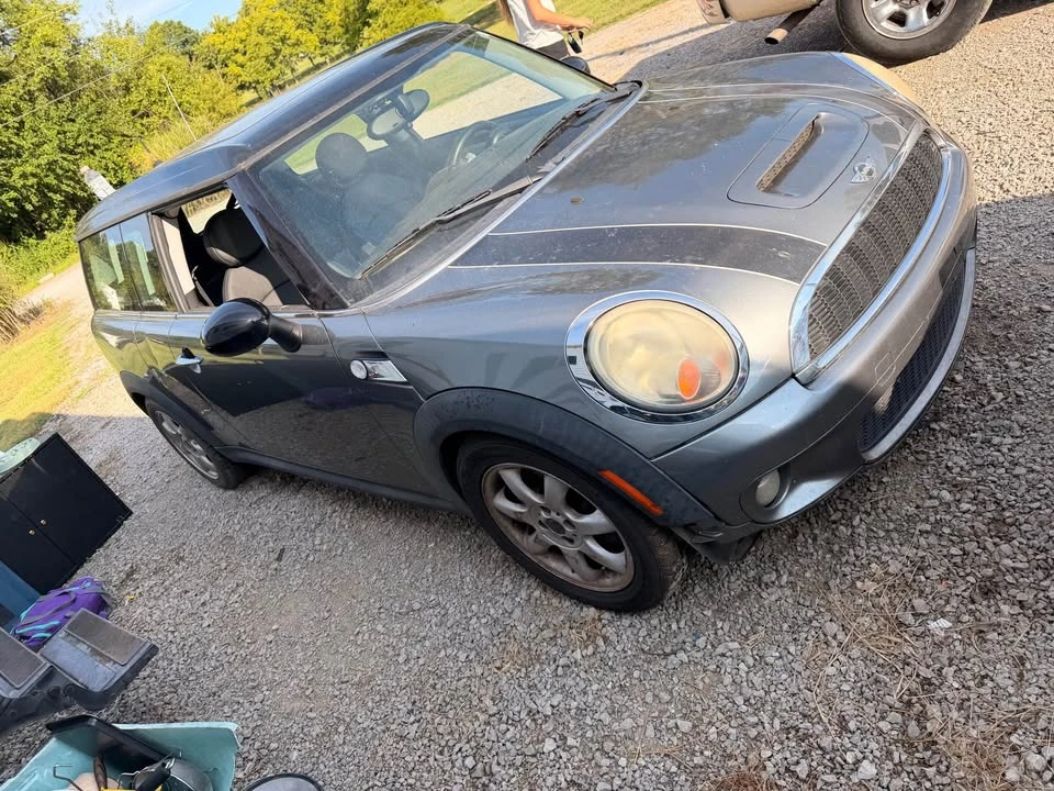 2009 Mini Mini 2nd Gen - Image 2 of 6