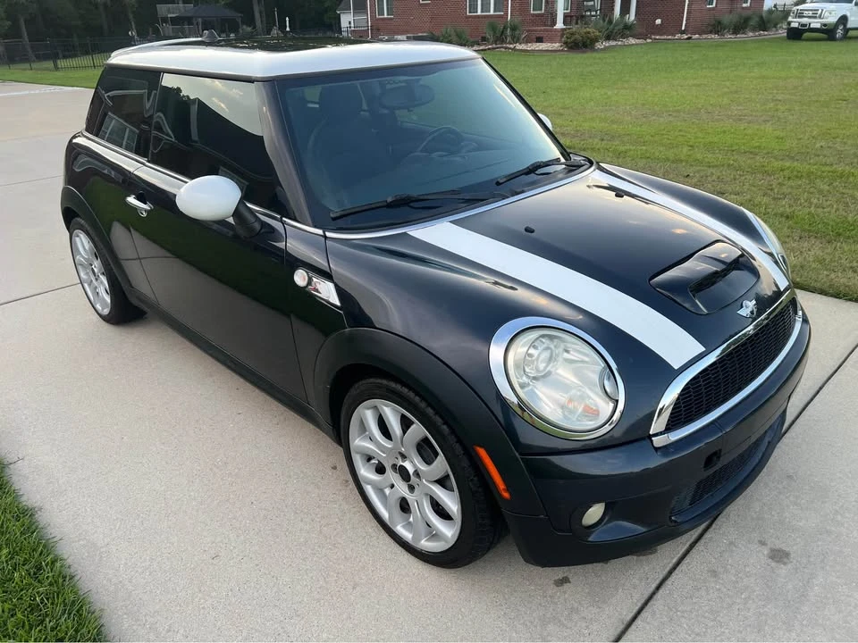 2009 Mini Mini 2nd Gen - Image 7 of 15