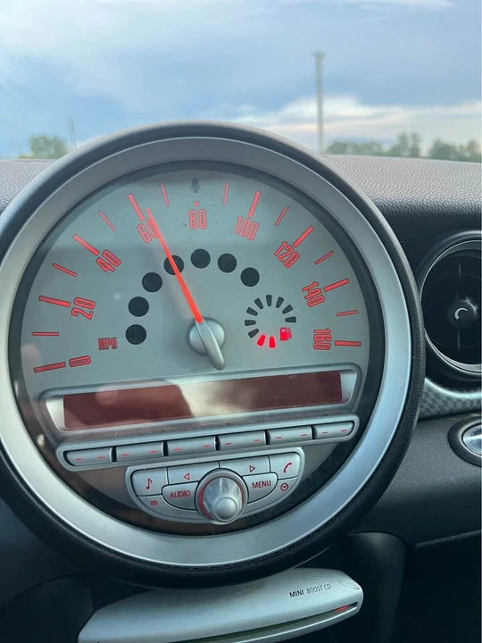 2009 Mini Mini 2nd Gen - Image 14 of 15