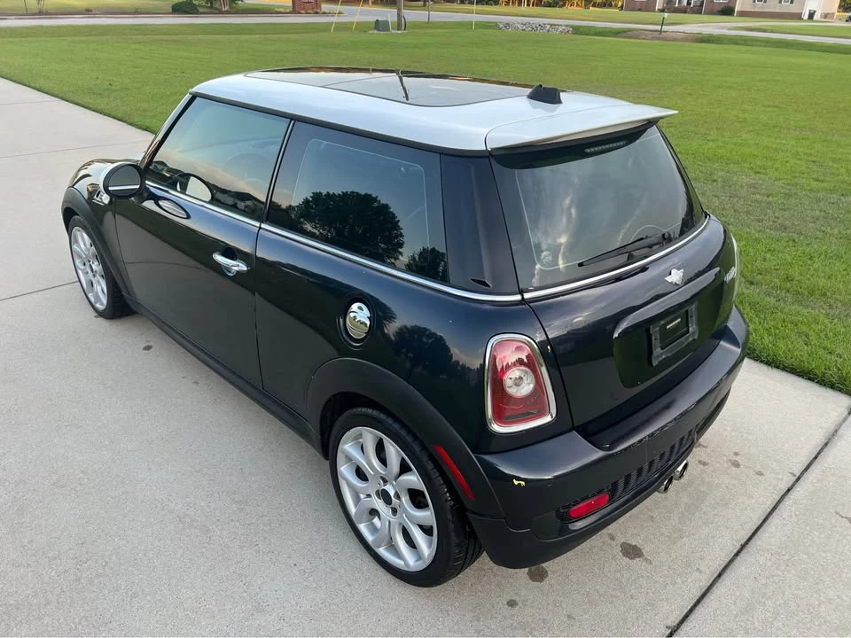 2009 Mini Mini 2nd Gen - Image 3 of 15
