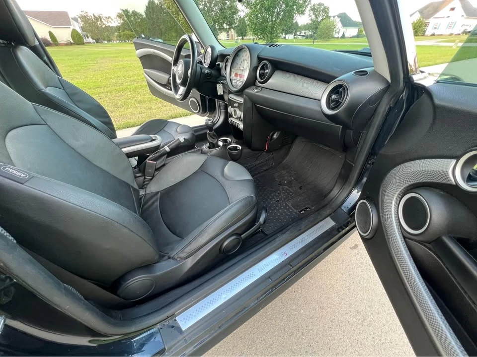 2009 Mini Mini 2nd Gen - Image 10 of 15