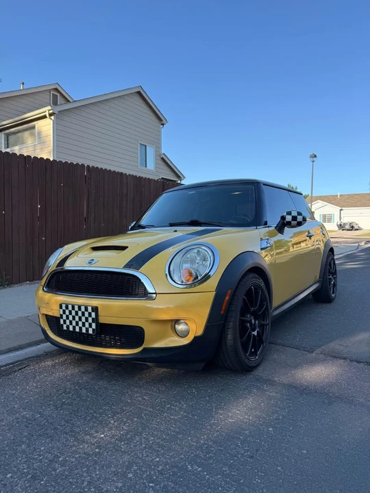 2009 Mini Mini 2nd Gen - Image 2 of 16