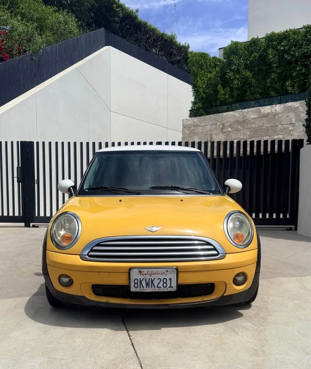 2009 Mini Mini 2nd Gen - Image 2 of 10