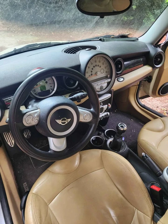 2009 Mini Coupe & Roadster - Image 7 of 8