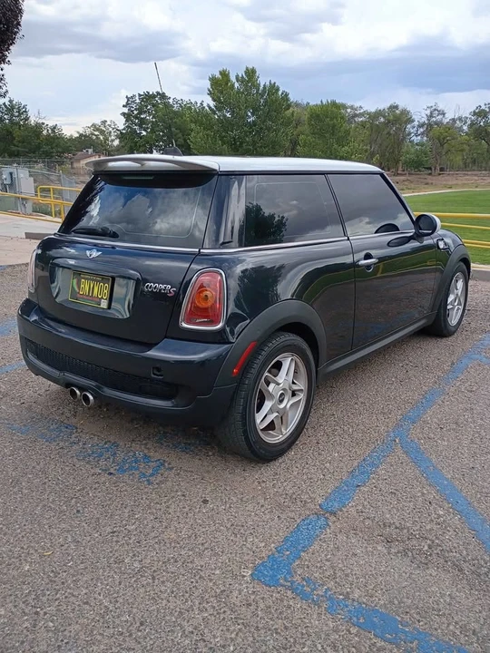 2009 Mini Coupe & Roadster - Image 5 of 8