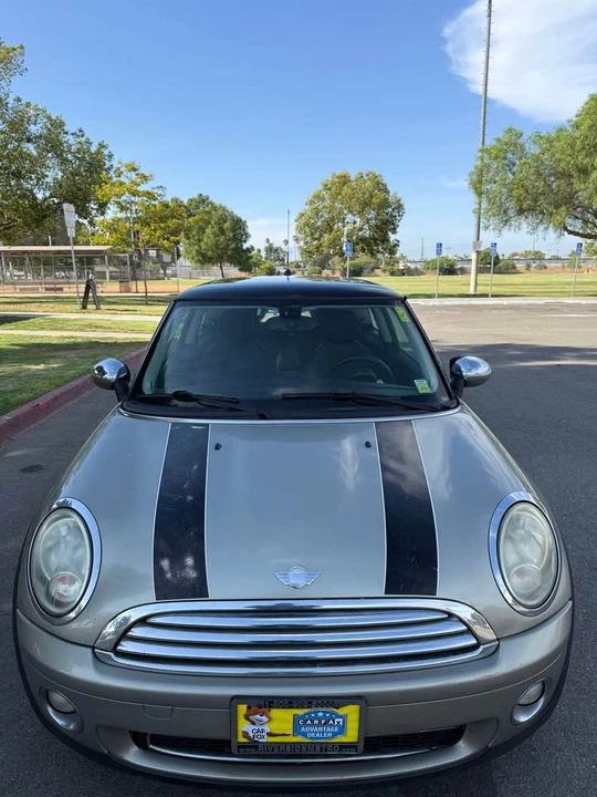 2009 Mini Coupe & Roadster - Image 2 of 11