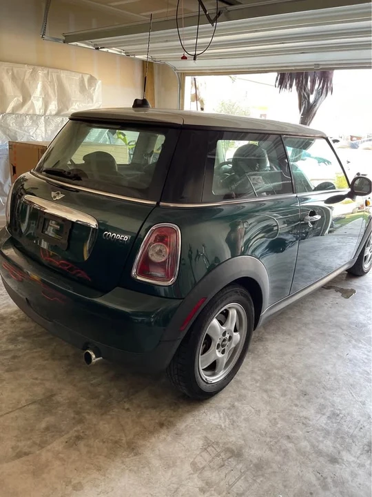 2009 Mini Mini 2nd Gen - Image 2 of 13