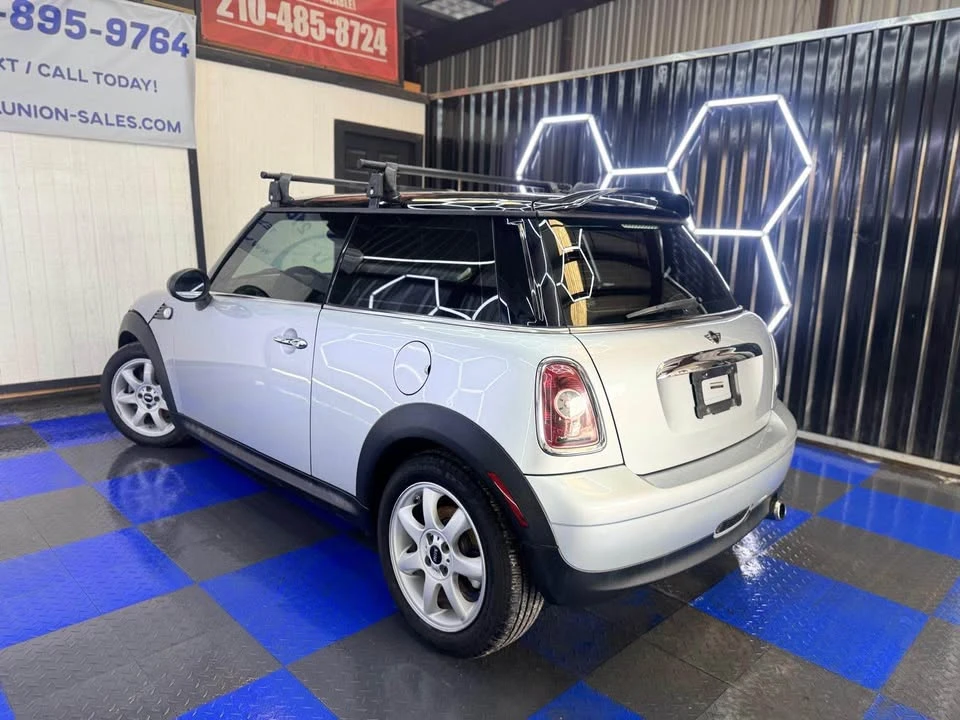 2009 Mini Mini 2nd Gen - Image 3 of 15