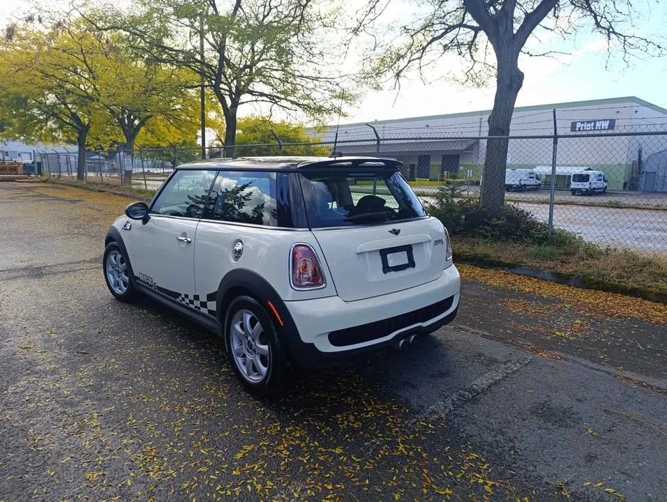 2009 Mini Mini 2nd Gen - Image 18 of 18
