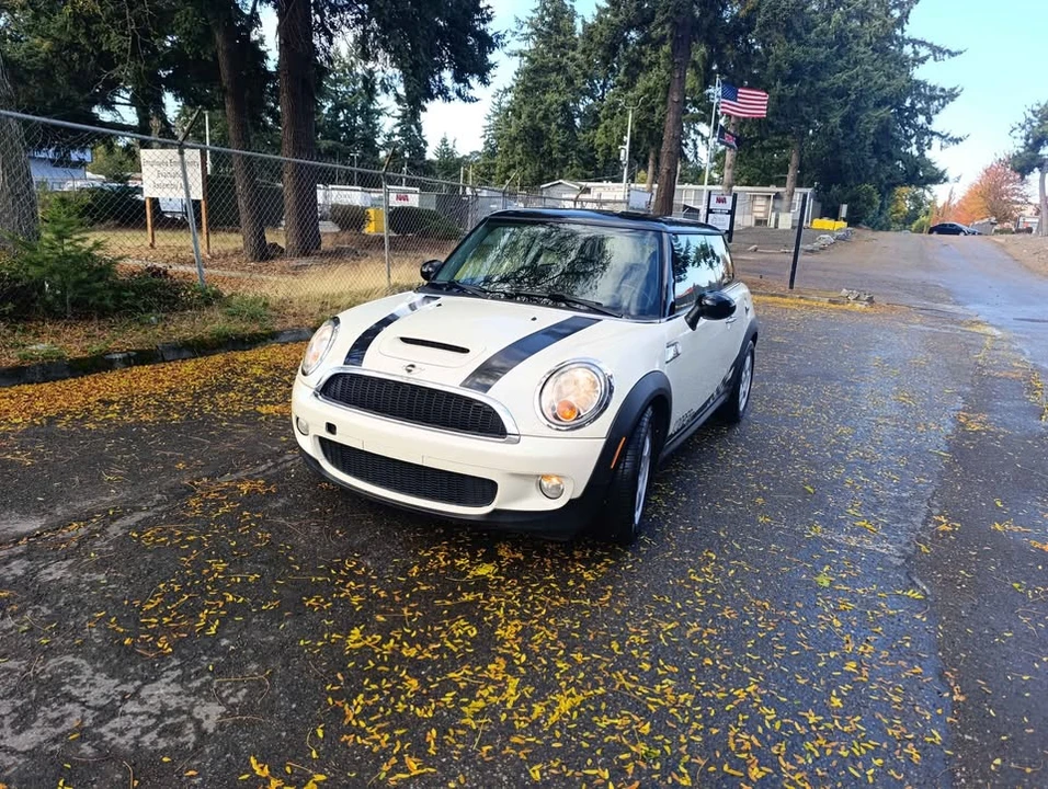 2009 Mini Mini 2nd Gen - Image 13 of 18