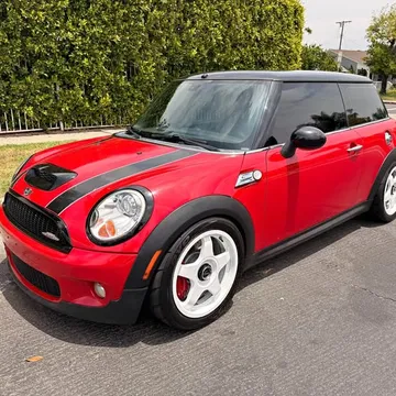 2009 MINI Cooper John Cooper Works Hatchback 2D