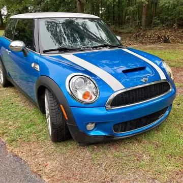 2009 MINI Cooper John Cooper Works Hatchback 2D
