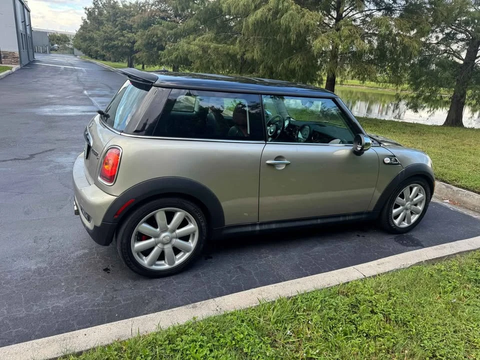 2009 Mini Mini 2nd Gen - Image 5 of 10