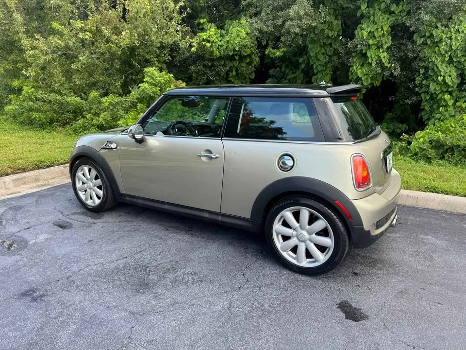 2009 Mini Mini 2nd Gen - Image 4 of 10