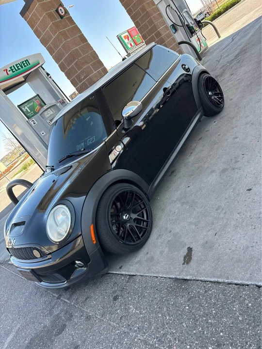 2009 Mini Mini 2nd Gen - Image 4 of 6