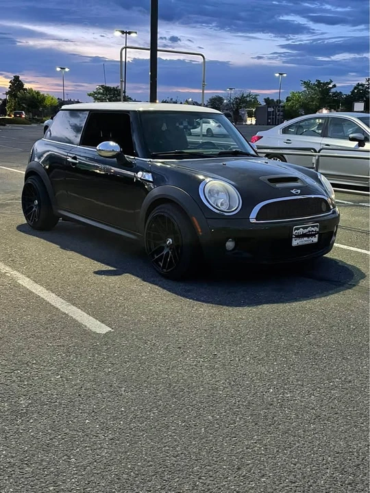 2009 Mini Mini 2nd Gen - Image 6 of 6