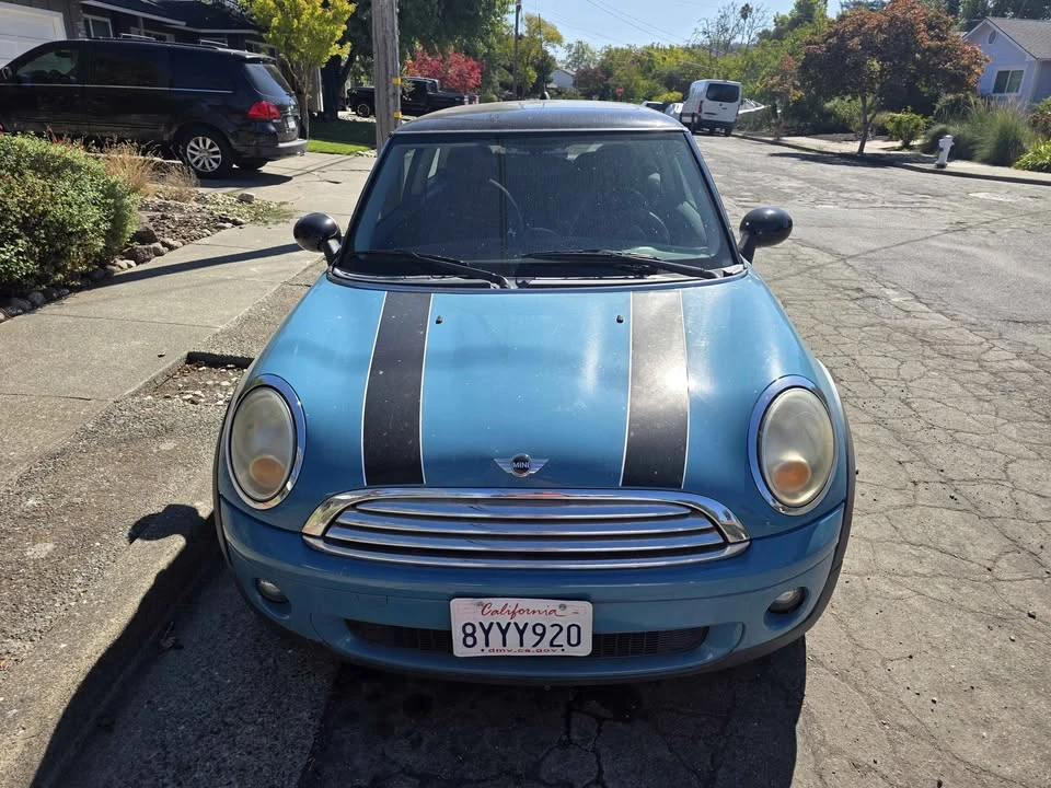 2009 Mini Mini 2nd Gen - Image 3 of 3