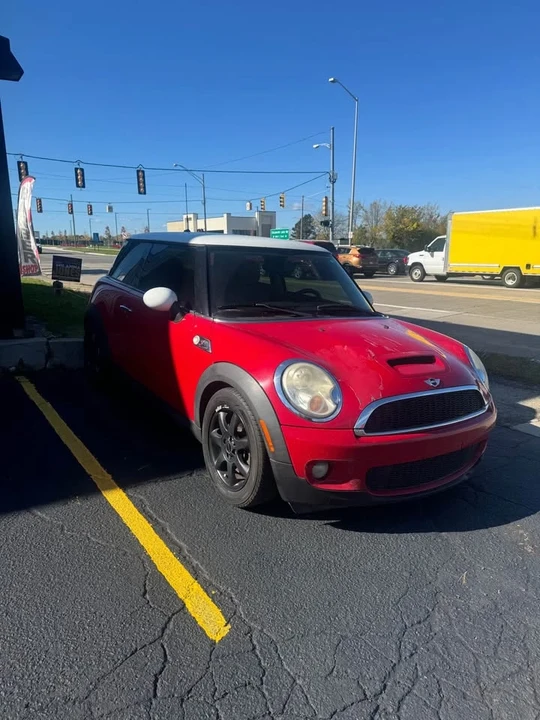 2009 Mini Mini 2nd Gen - Image 2 of 6