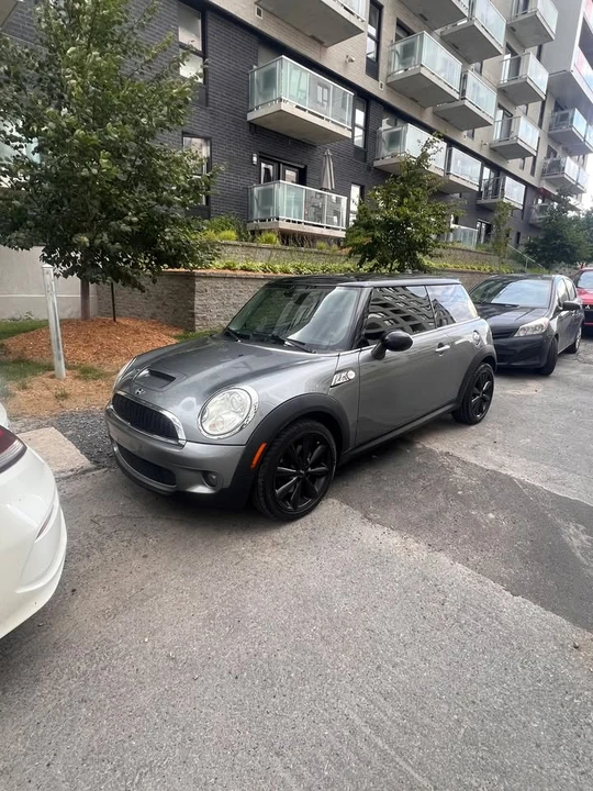 2009 Mini Mini 2nd Gen - Image 2 of 14