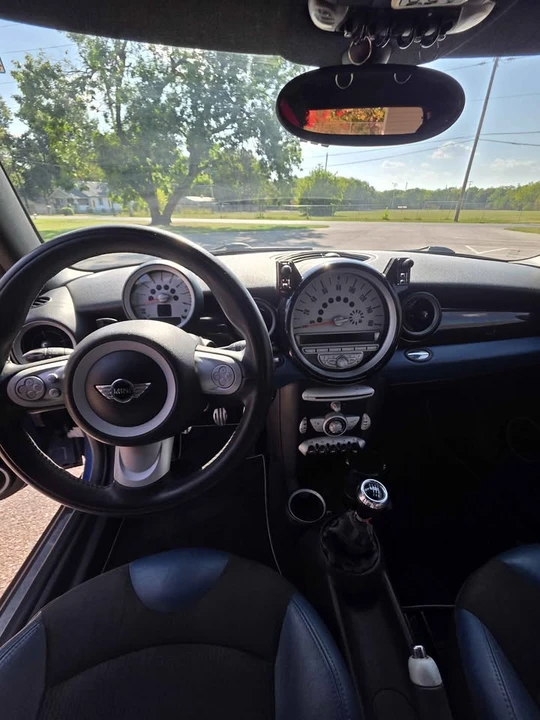 2009 Mini Mini 2nd Gen - Image 14 of 20