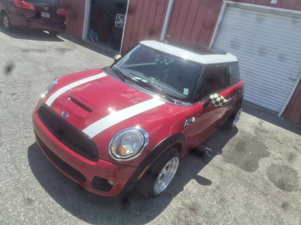 2009 Mini Mini 2nd Gen - Image 2 of 5