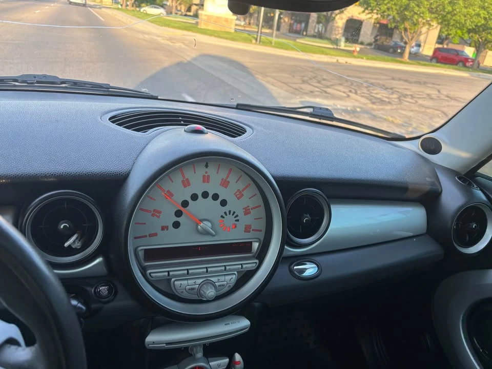 2009 Mini Coupe & Roadster - Image 12 of 13