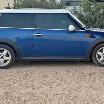 2009 MINI Cooper Classic Hatchback